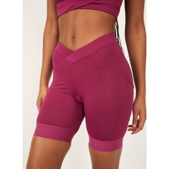 NWT Free People Movement In The Saddle Bike Short in Aubergine Size XS - Picture 1 of 7